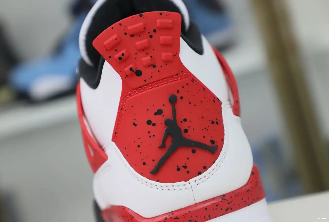 Jordan 4